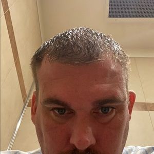 Meet your Posher, Deryk